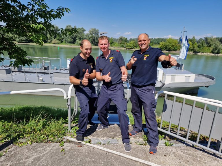 Ausbildungsprüfung Feuerwehrboot