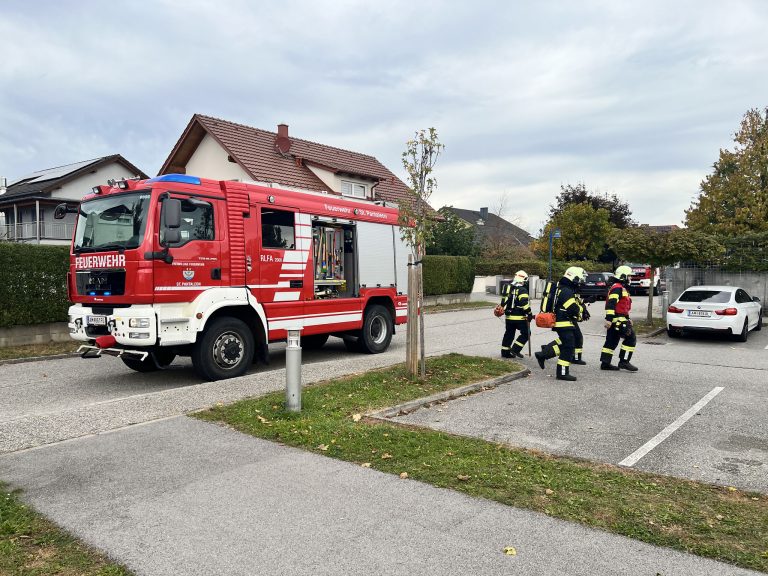 Übung Brandeinsatz – Volksschule Ennsdorf
