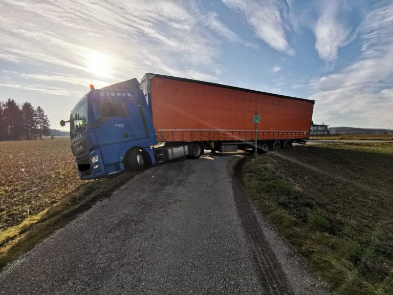 Technischer Einsatz – LKW Bergung